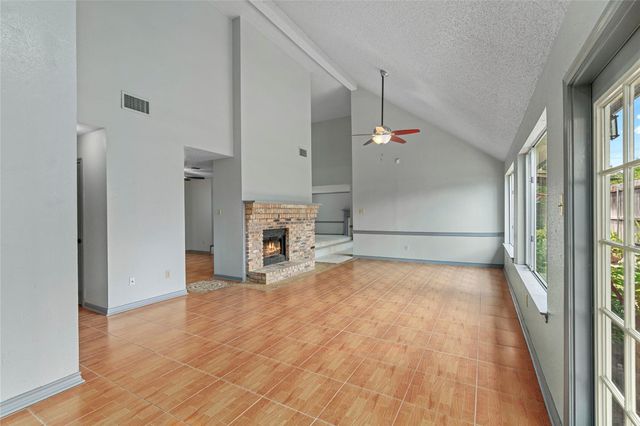 1513 Beaconshire Road, Houston, TX 77077