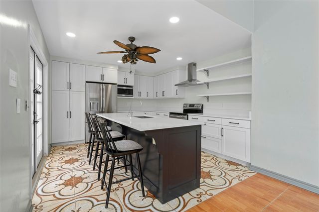 1513 Beaconshire Road, Houston, TX 77077