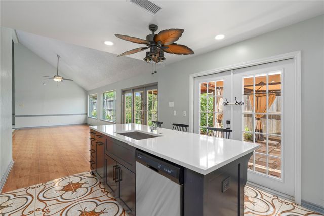 1513 Beaconshire Road, Houston, TX 77077
