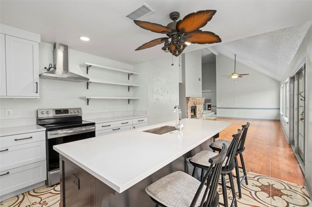 1513 Beaconshire Road, Houston, TX 77077