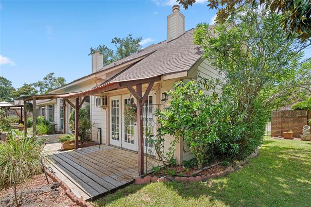 1513 Beaconshire Road, Houston, TX 77077