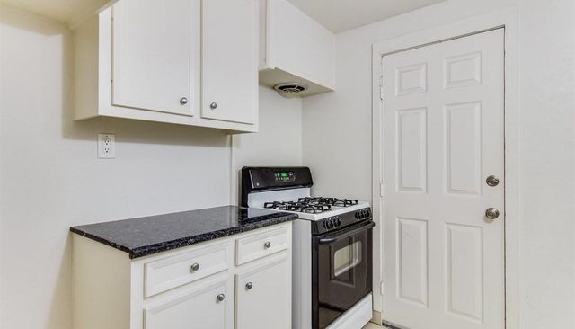 11602 Applewood Street, Houston, TX 77024