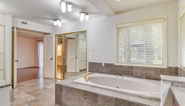 11602 Applewood Street, Houston, TX 77024