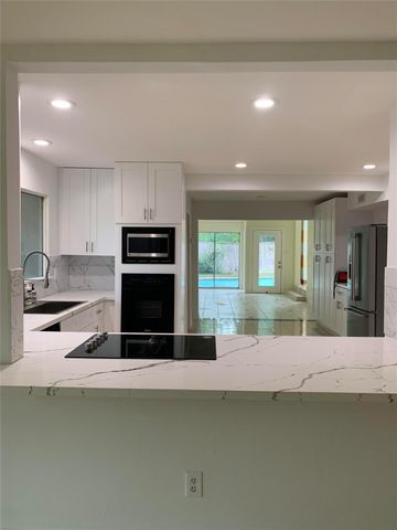 11602 Applewood Street, Houston, TX 77024