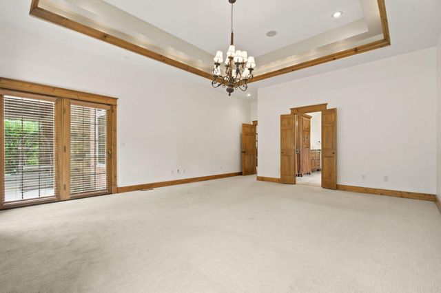 5325 E Farm Rd 142, Springfield, MO 65809