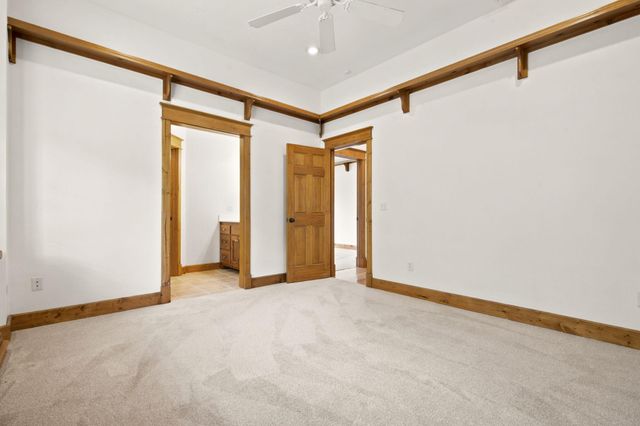 5325 E Farm Rd 142, Springfield, MO 65809
