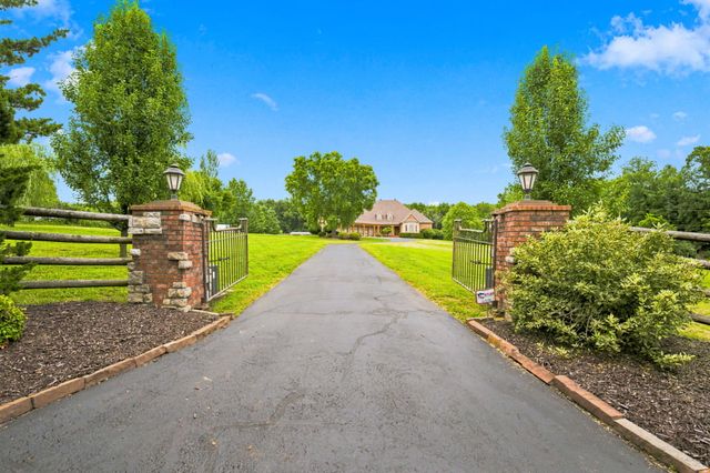 5325 E Farm Rd 142, Springfield, MO 65809