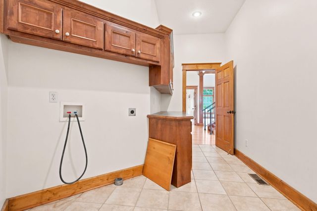 5325 E Farm Rd 142, Springfield, MO 65809