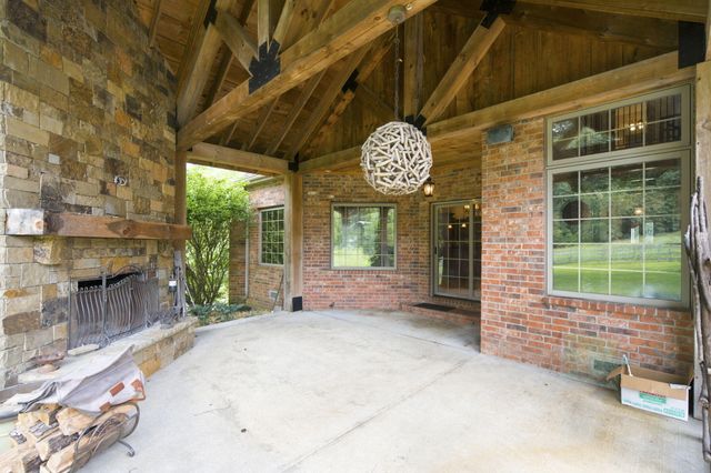 5325 E Farm Rd 142, Springfield, MO 65809