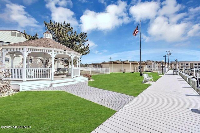 113 Wharfside Drive, Monmouth Beach, NJ 07750