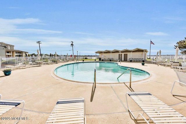 113 Wharfside Drive, Monmouth Beach, NJ 07750