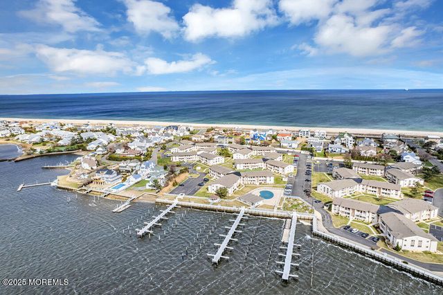 113 Wharfside Drive, Monmouth Beach, NJ 07750