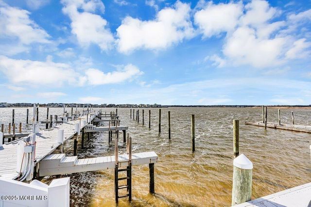113 Wharfside Drive, Monmouth Beach, NJ 07750