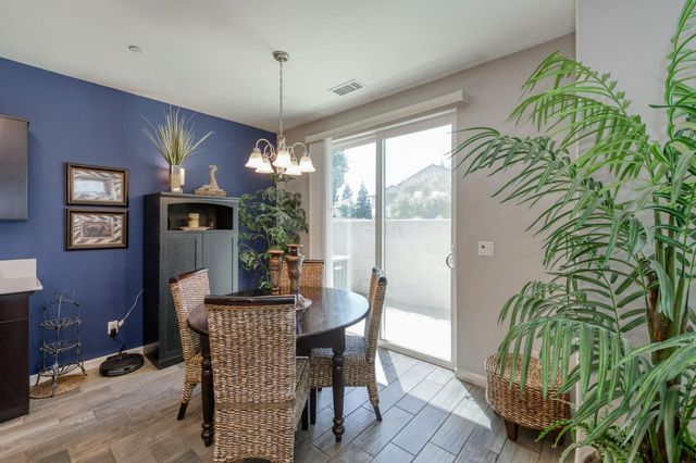 796 N Bliss Lane, Clovis, CA 93611