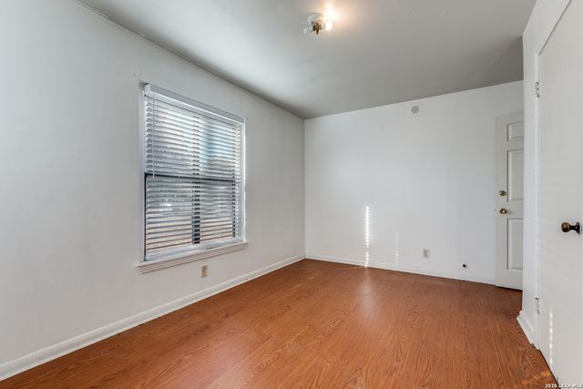 2207 Bronte, San Antonio, TX 78207