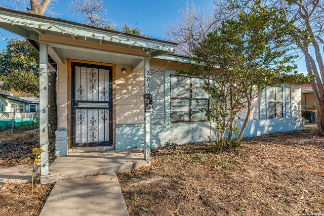 2207 Bronte, San Antonio, TX 78207