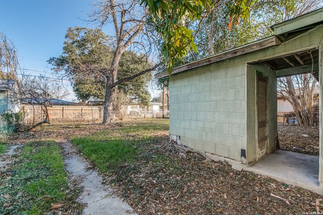 2207 Bronte, San Antonio, TX 78207