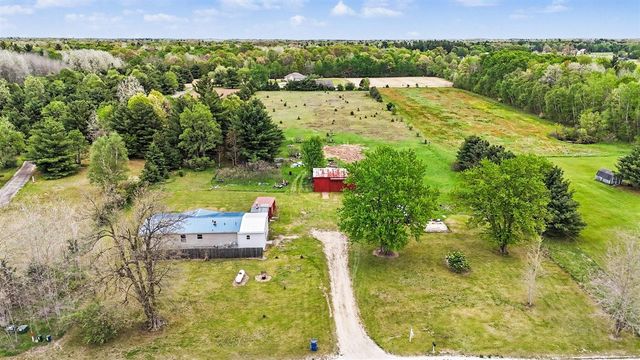 10812 Henkel Road, Morley, MI 49336