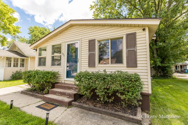 120 34th Street Se, City Of Wyoming, MI 49548