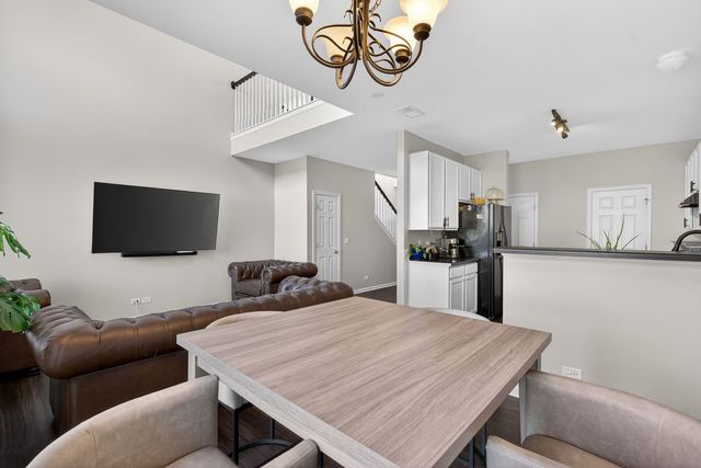 2263 Gallant Fox Circle, Montgomery, IL 60538