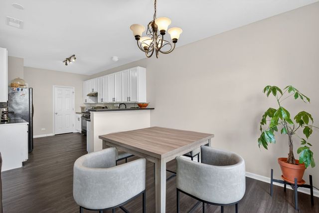 2263 Gallant Fox Circle, Montgomery, IL 60538