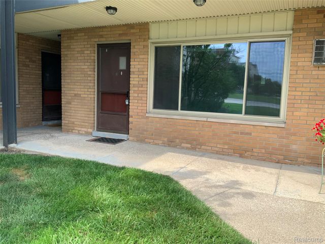 2859 E Maple Road 3, Birmingham, MI 48009