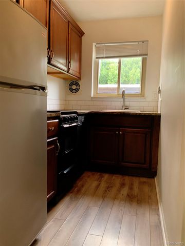 2859 E Maple Road 3, Birmingham, MI 48009