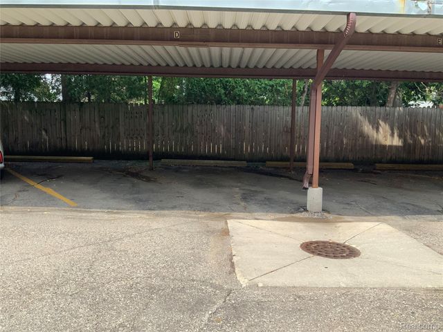 2859 E Maple Road 3, Birmingham, MI 48009