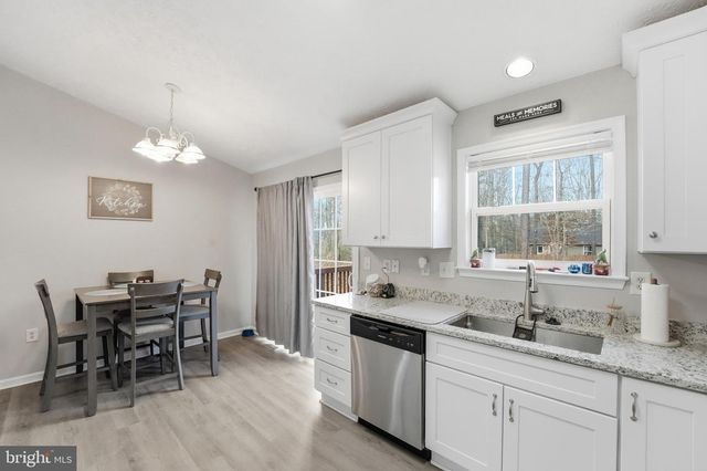 219 HOLLYSIDE DR, Ruther Glen, VA 22546