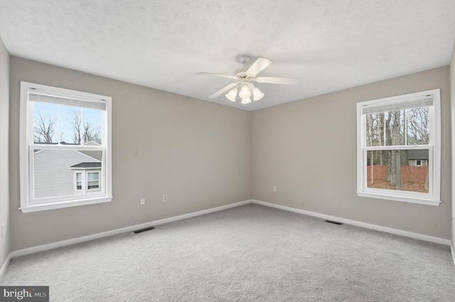 219 HOLLYSIDE DR, Ruther Glen, VA 22546