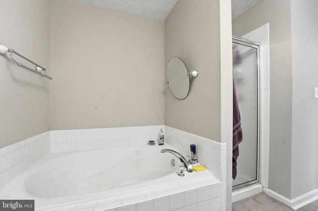 219 HOLLYSIDE DR, Ruther Glen, VA 22546