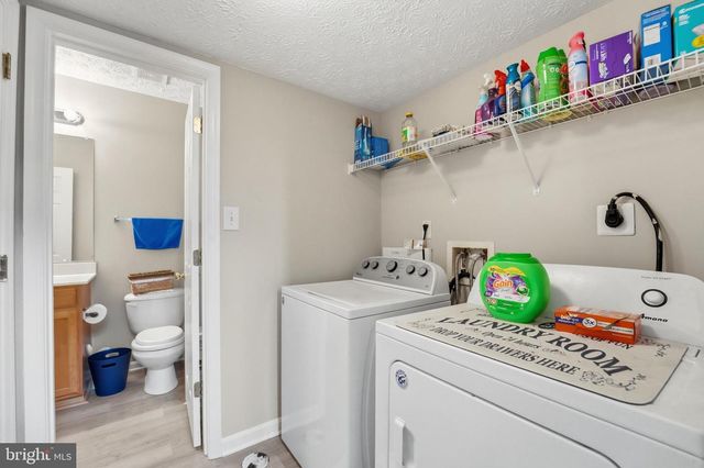 219 HOLLYSIDE DR, Ruther Glen, VA 22546