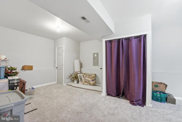 219 HOLLYSIDE DR, Ruther Glen, VA 22546