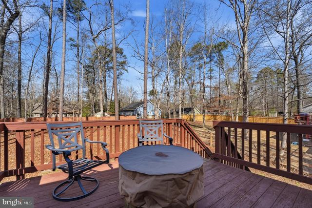 219 HOLLYSIDE DR, Ruther Glen, VA 22546