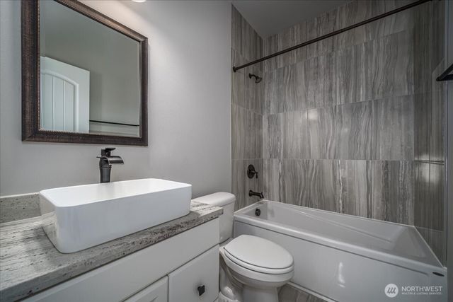 1229 SE Camano Drive, Camano Island, WA 98282