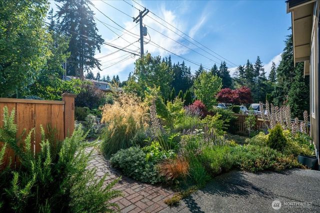 1229 SE Camano Drive, Camano Island, WA 98282