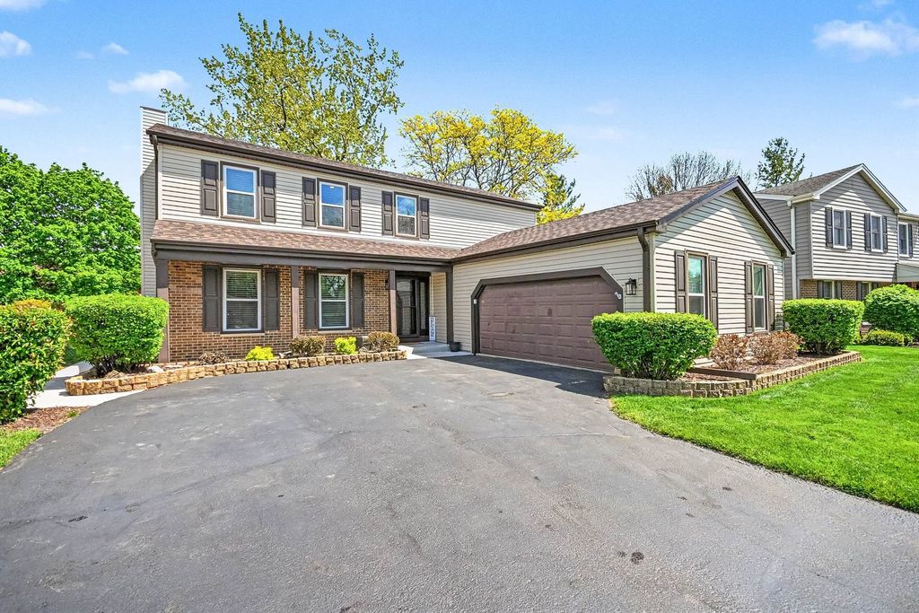 Image 1 of property listing at 75 Wildwood Drive, Roselle, IL 60172
