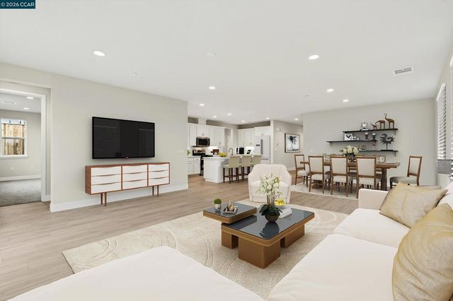 5609 Majestic Oak Way, Antioch, CA 94531