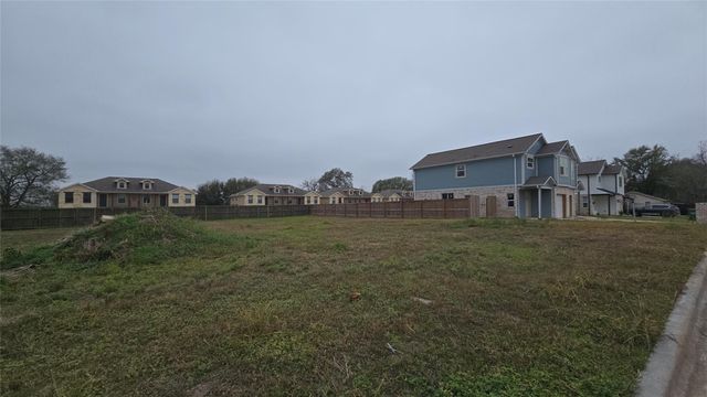 0 Clay Street, Brenham, TX 77833