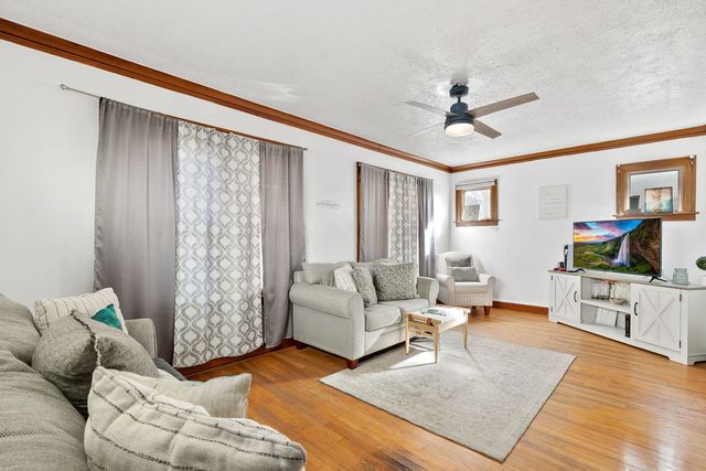 1536 Kenilworth Avenue, Berwyn, IL 60402