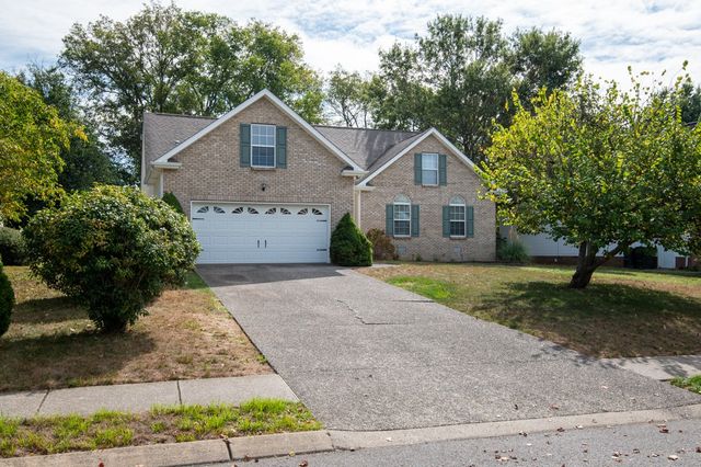 425 Remington Ave, Gallatin, TN 37066