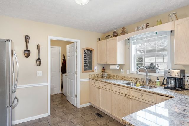 425 Remington Ave, Gallatin, TN 37066