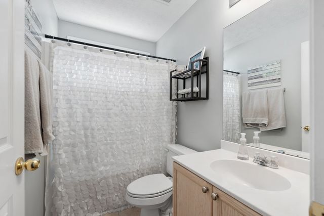 425 Remington Ave, Gallatin, TN 37066