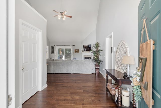 425 Remington Ave, Gallatin, TN 37066