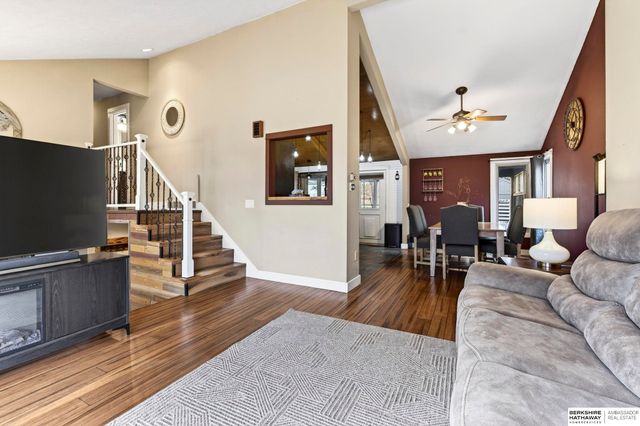 3626 S 155th Street, Omaha, NE 68144