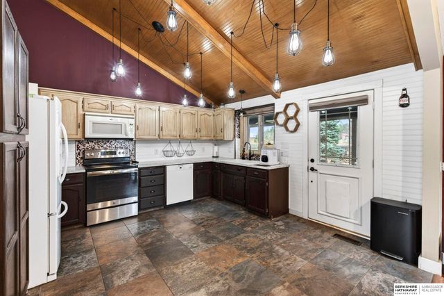 3626 S 155th Street, Omaha, NE 68144