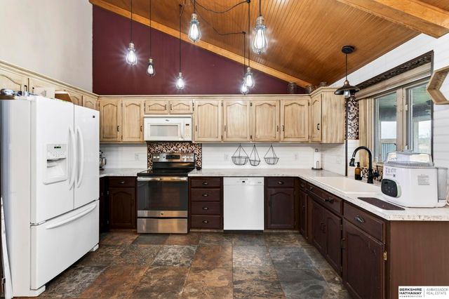 3626 S 155th Street, Omaha, NE 68144