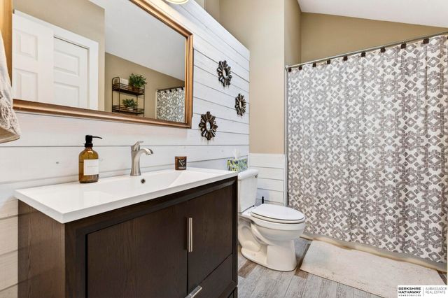 3626 S 155th Street, Omaha, NE 68144