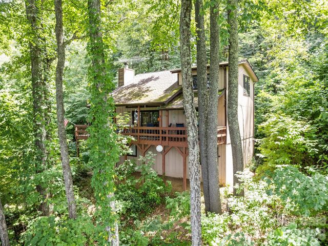 1672 Summit Drive, Maggie Valley, NC 28751