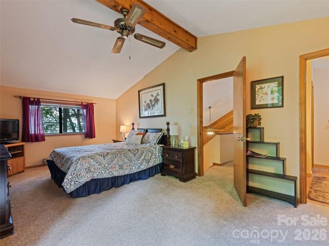 1672 Summit Drive, Maggie Valley, NC 28751